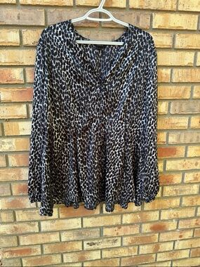 torrid Black and Gray Leopard Peplum V-Neck Blouse